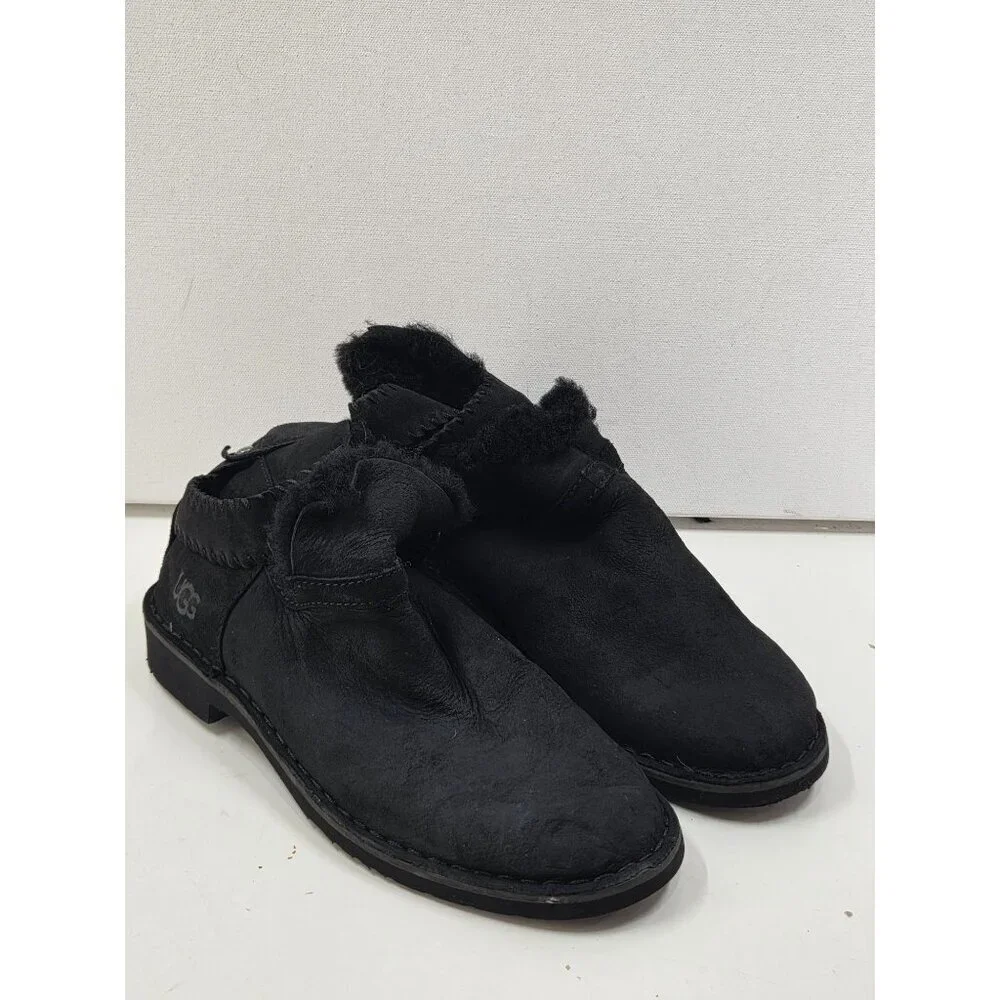 UGG McKay Classic Black Suede Shearling Ankle Boots Women’s Size 9